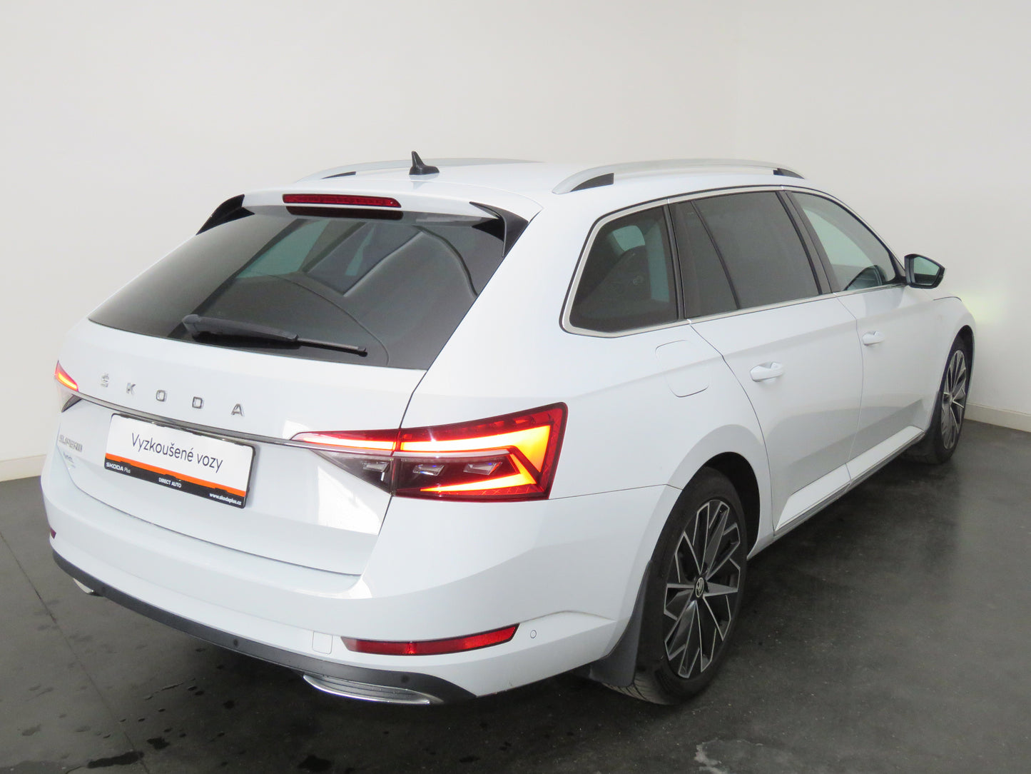 Škoda Superb 2.0 TDI L&K Paket Columbus