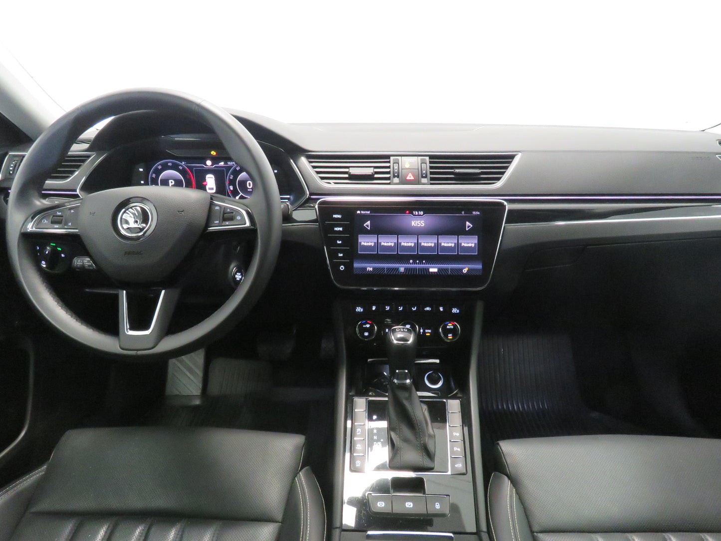 Škoda Superb 2.0 TDI L&K Paket Columbus