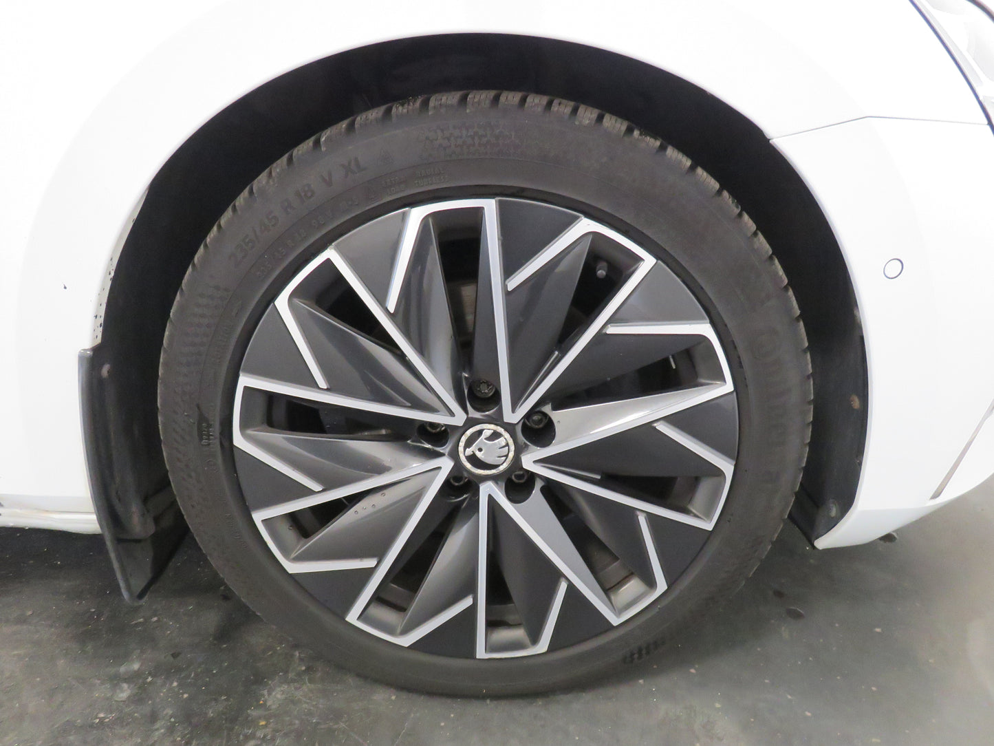 Škoda Superb 2.0 TDI L&K Paket Columbus