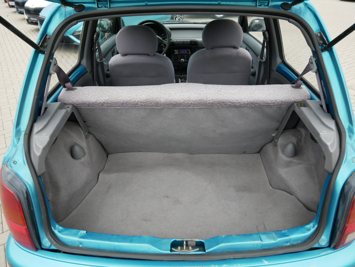 Nissan Micra 1.0 40 kW