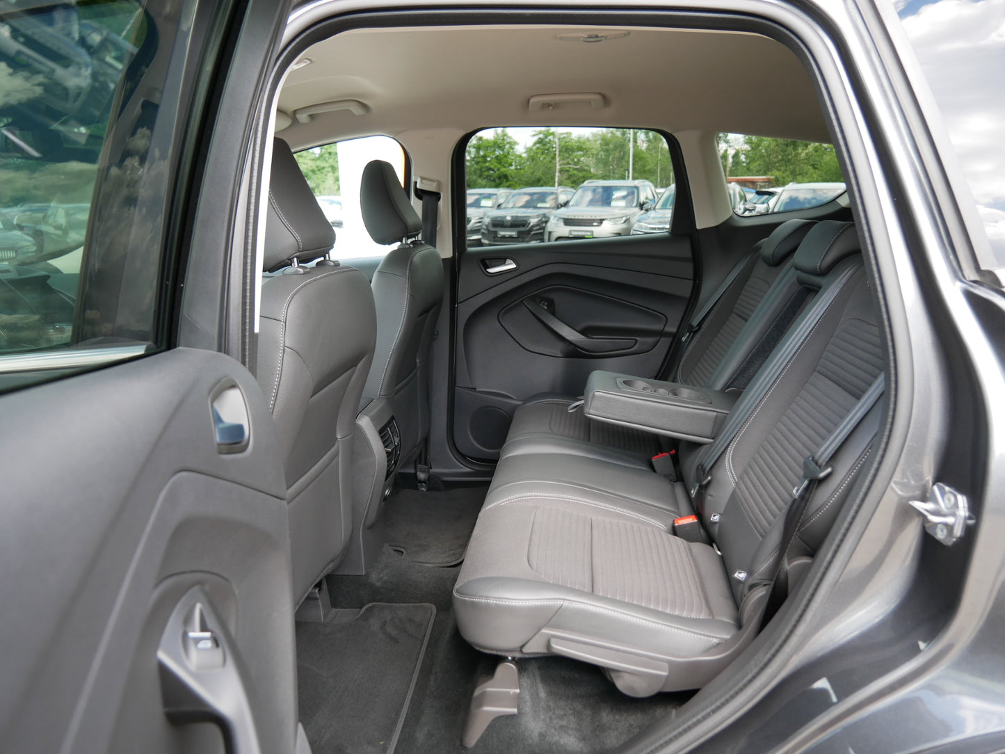 Ford Kuga 2.0 TDCi 132 kW Titanium