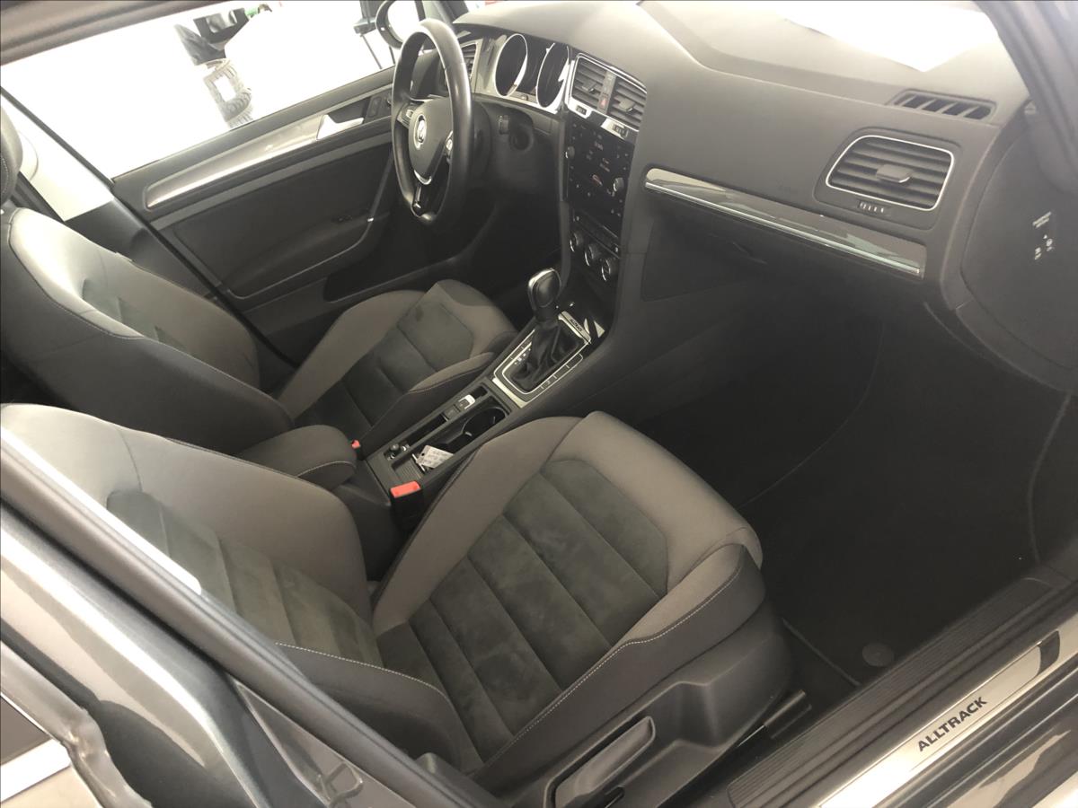 Volkswagen Golf 2.0 TDI Alltrack