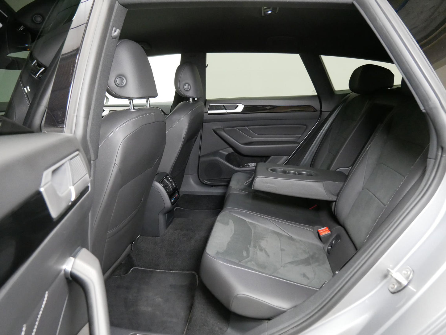 Volkswagen Arteon Shooting Brake 2.0 TDI 110 kW R-LINE