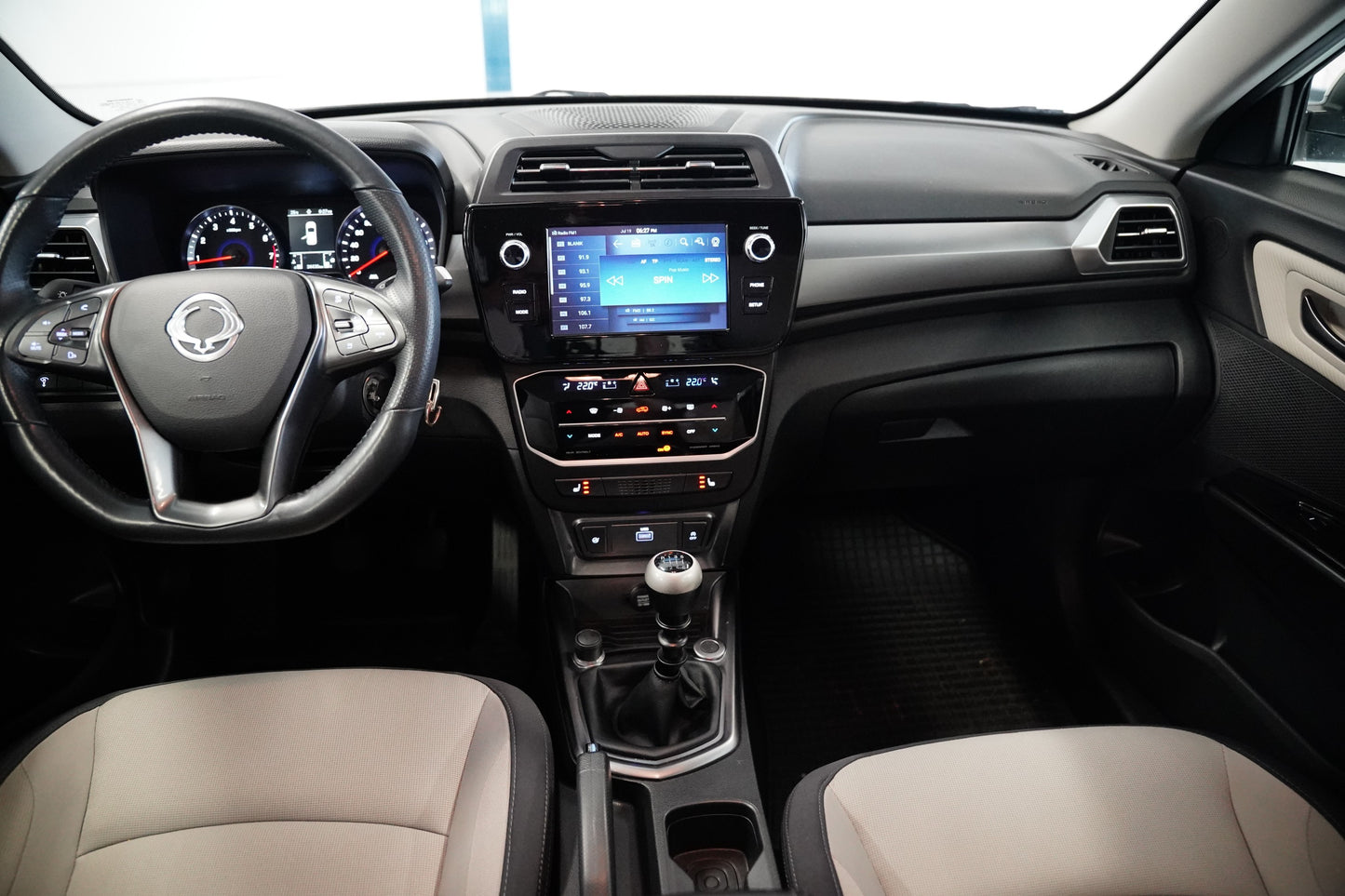 Ssang Yong Tivoli 1.5 T-GDI 120 kW Grand