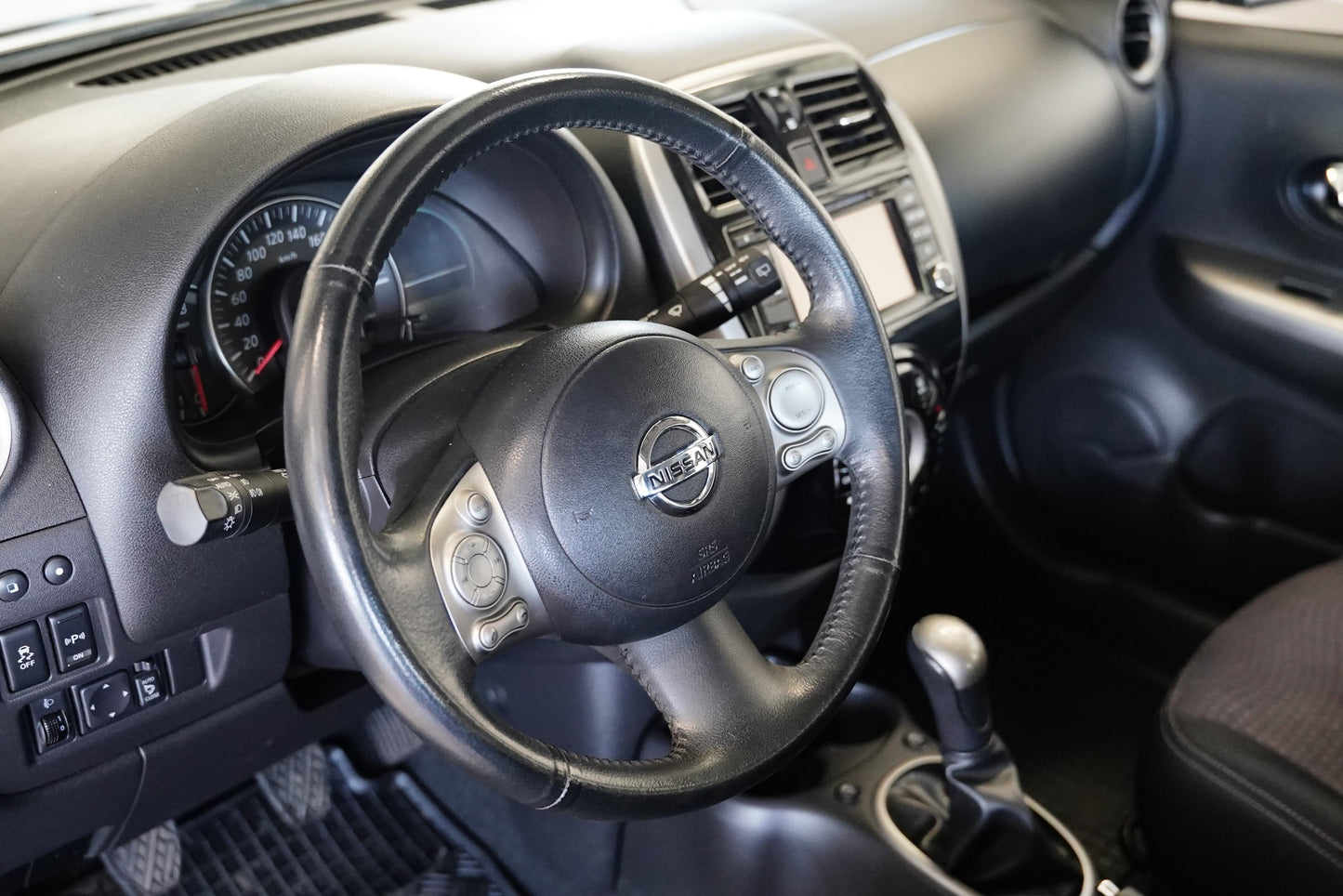Nissan Micra 1.2i 59 kW Tekna