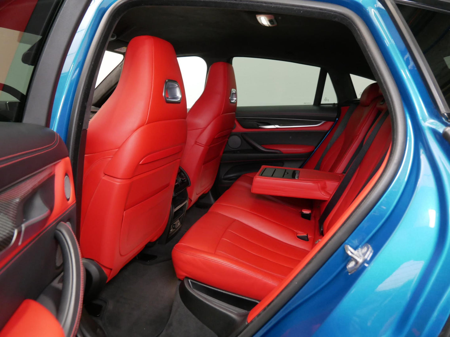 BMW X6 4.4 V8 423 kW M paket