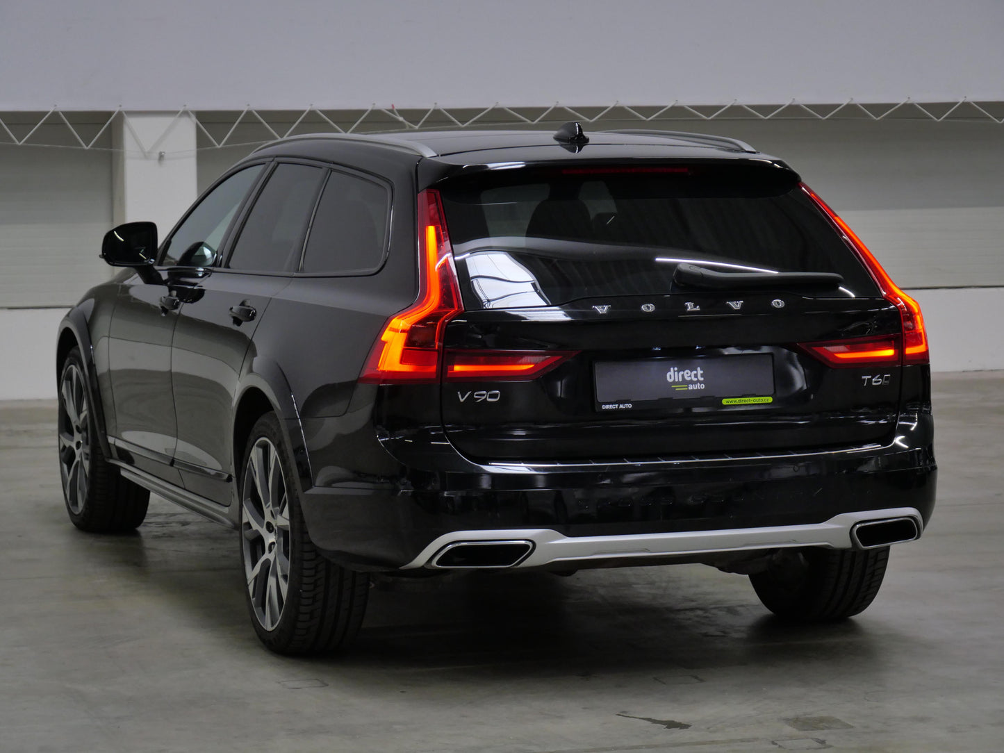 Volvo V90 2.0 T6 228kW AWD Drive-E Cross