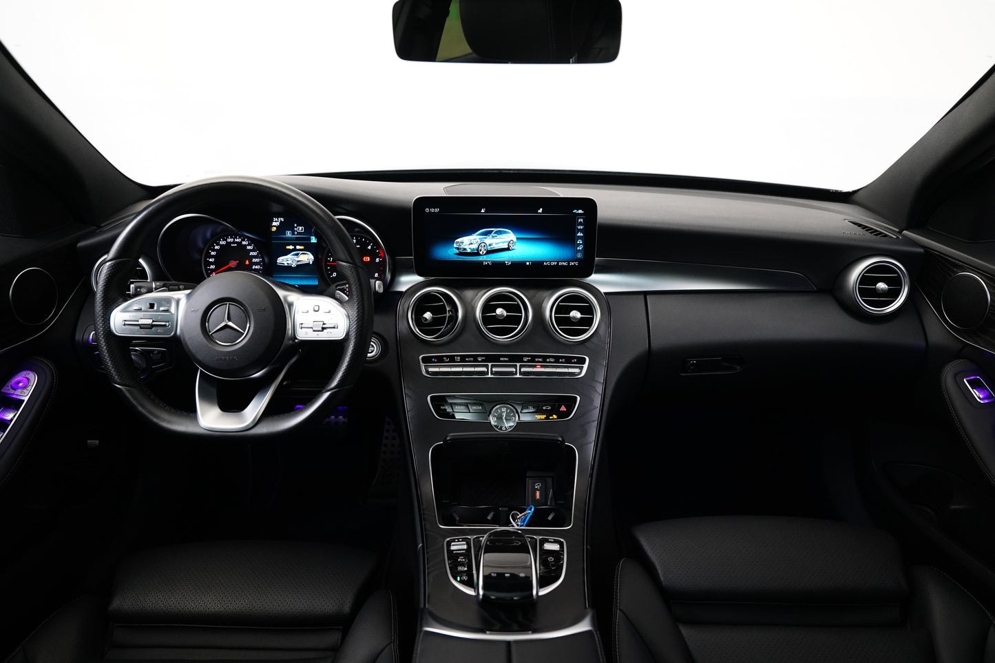Mercedes-Benz Třídy C 300 d 180 kW 4MATIC AMG Line