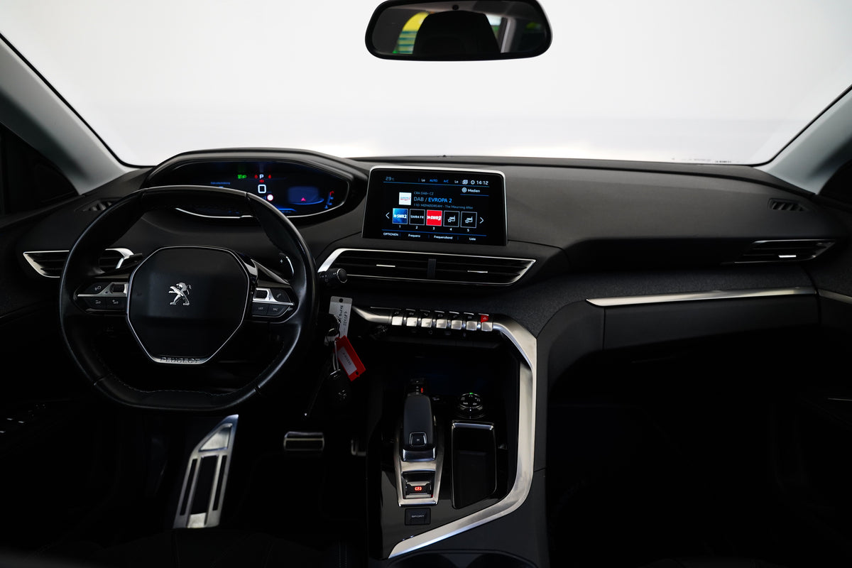 Peugeot 5008 1.5 BlueHDi 96 kW Crossway