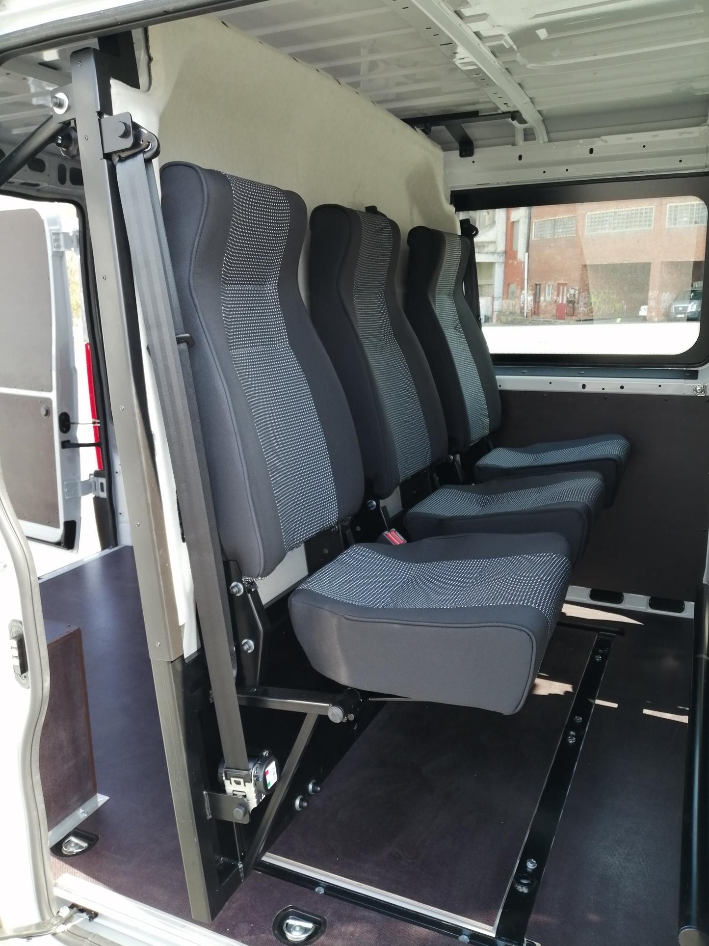 Fiat Ducato 2,2 MTJ 120k L2H1 6M 30 Light - přestavba 3+3