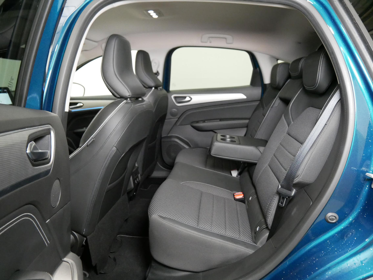 Renault Arkana 1.6i E-tech 69 kW INTENS