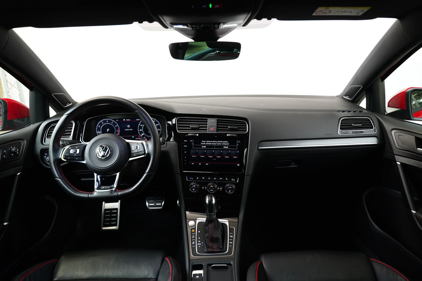 Volkswagen Golf 2.0 TSI 180 kW GTI Performance