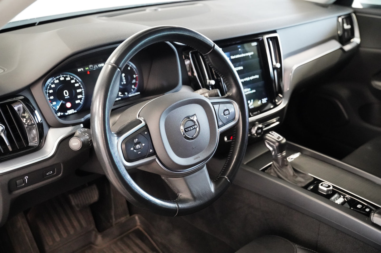 Volvo V60 D4 140 kW Momentum