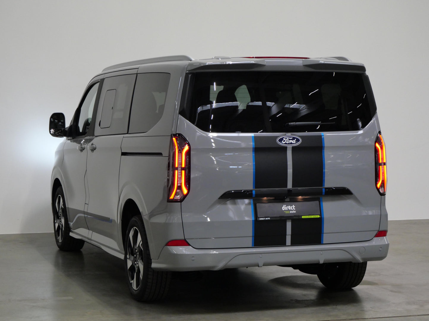 Ford Tourneo Custom 2.0 EcoBlue 125 kW Sport L1