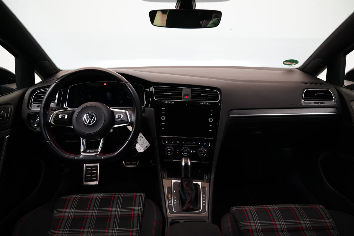 Volkswagen Golf 2.0 TSI 180 kW GTI Performance