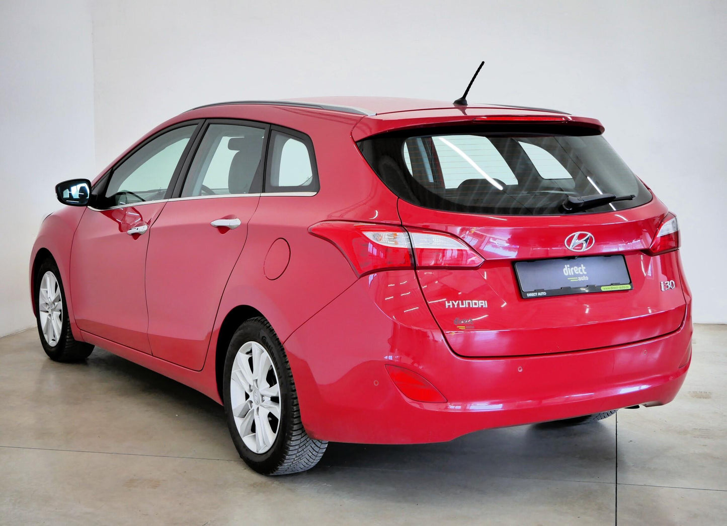 Hyundai i30 1.6 GDi 99kW Trikolor