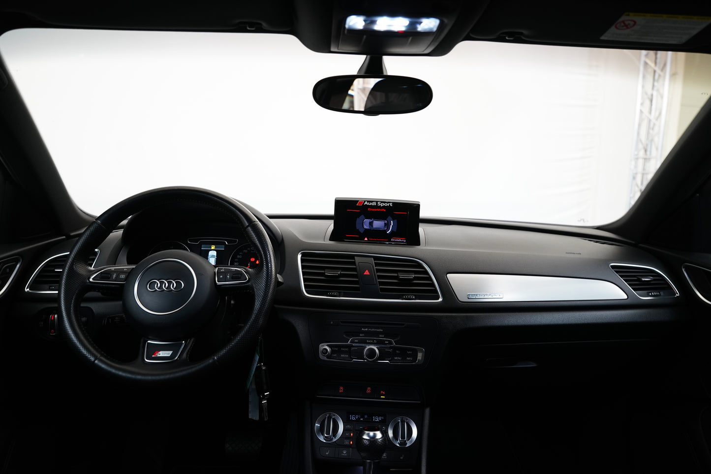 Audi Q3 2.0 TFSI 155 kW 4x4 Standard
