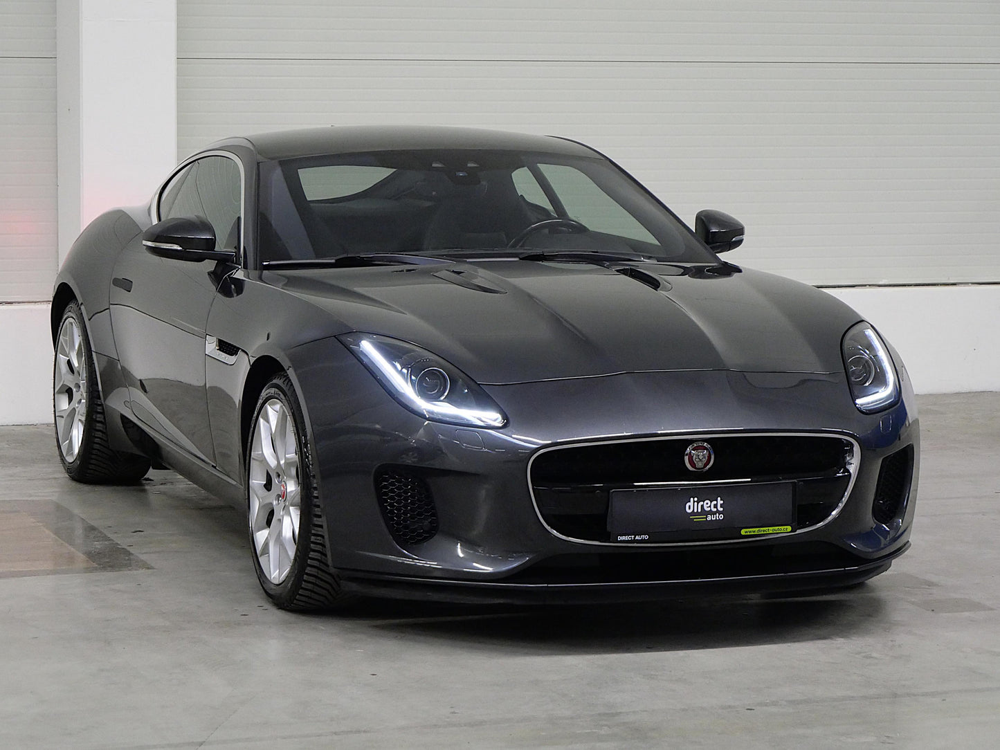 Jaguar F-Type 2.0 I4 300 221 kW R - Dynamic