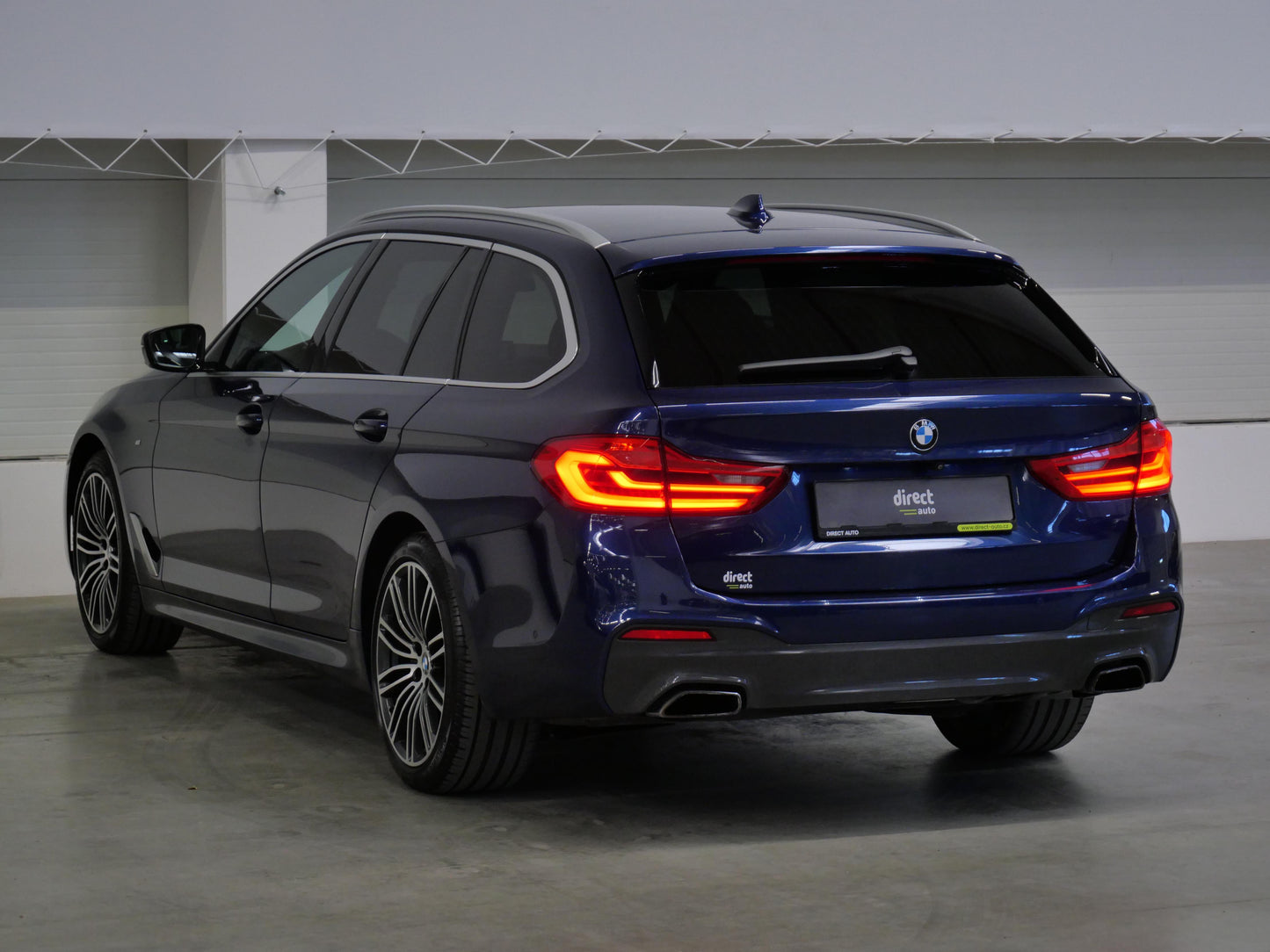 BMW Řada 5 530d xDrive 195 kW Touring
