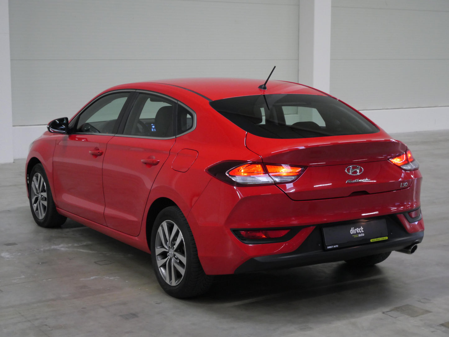 Hyundai i30 1.6 CRDi 100 kW TRIKOLOR KOMFO