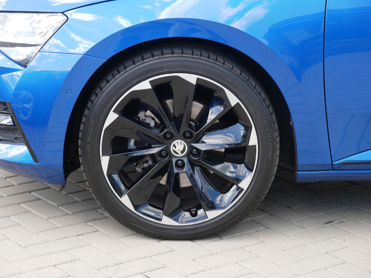 Škoda Superb 2.0 TDI 110 kW Sportline
