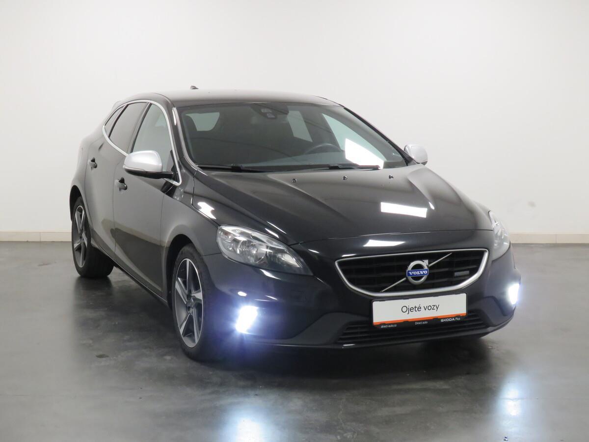 Volvo V40 2.0 D3 150kW R-Design Momentum