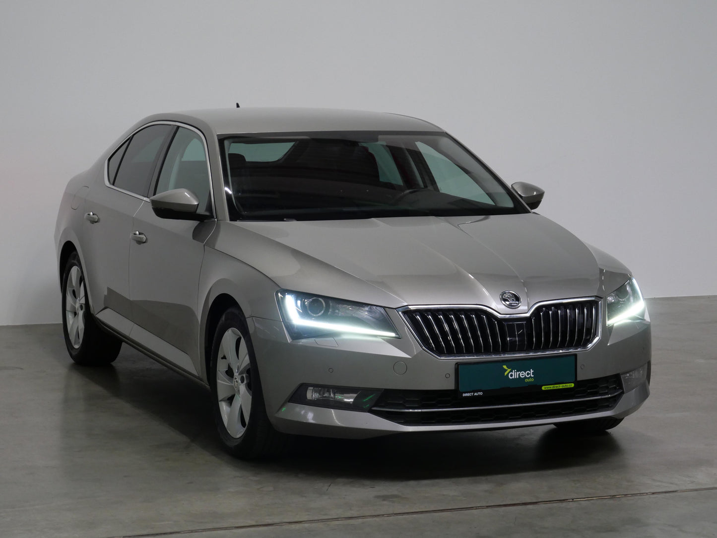 Škoda Superb 2.0 TDI 110 kW Ambition Plus