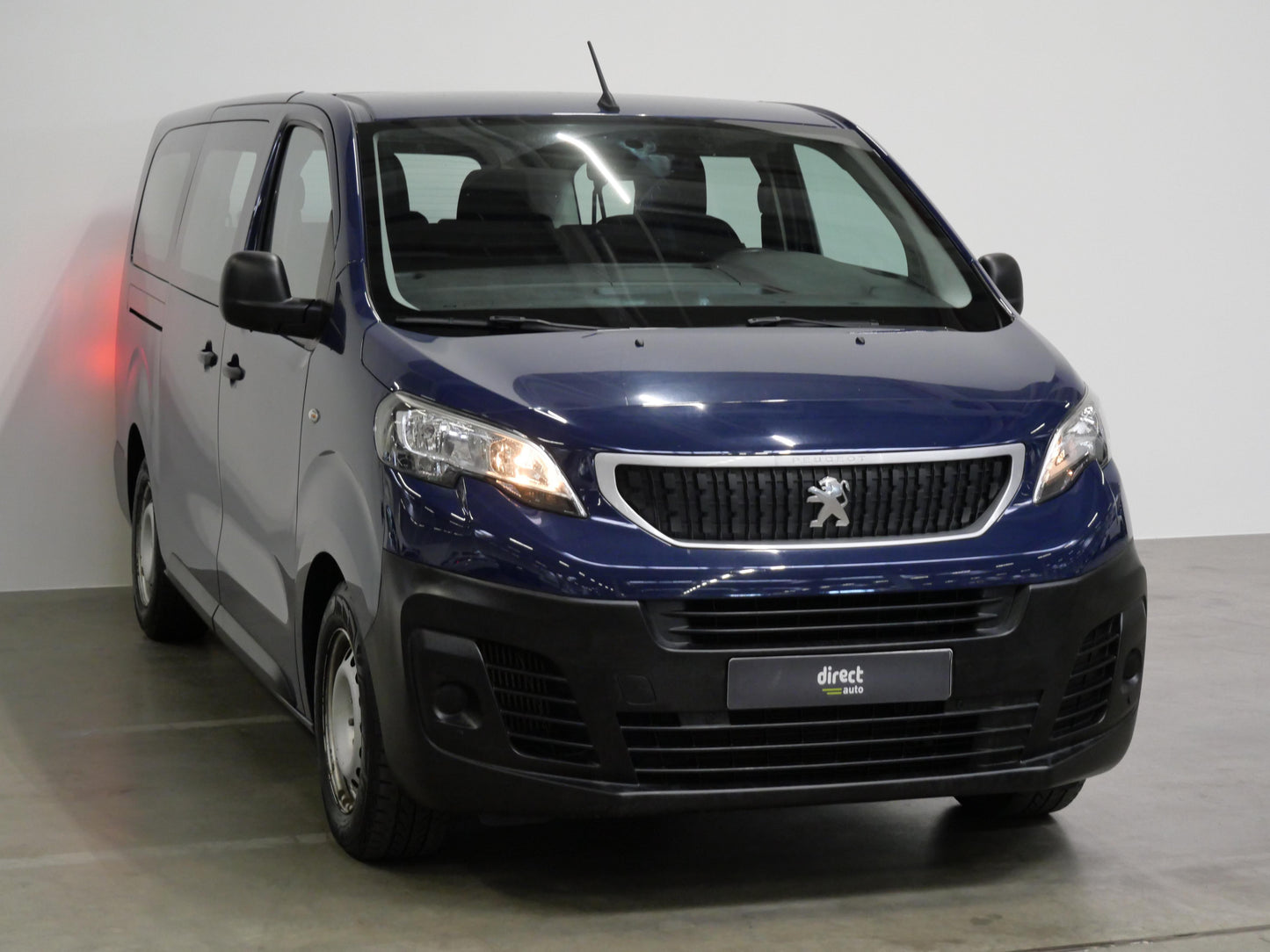 Peugeot Traveller 2.0 BlueHDI 106 kW L3 9míst