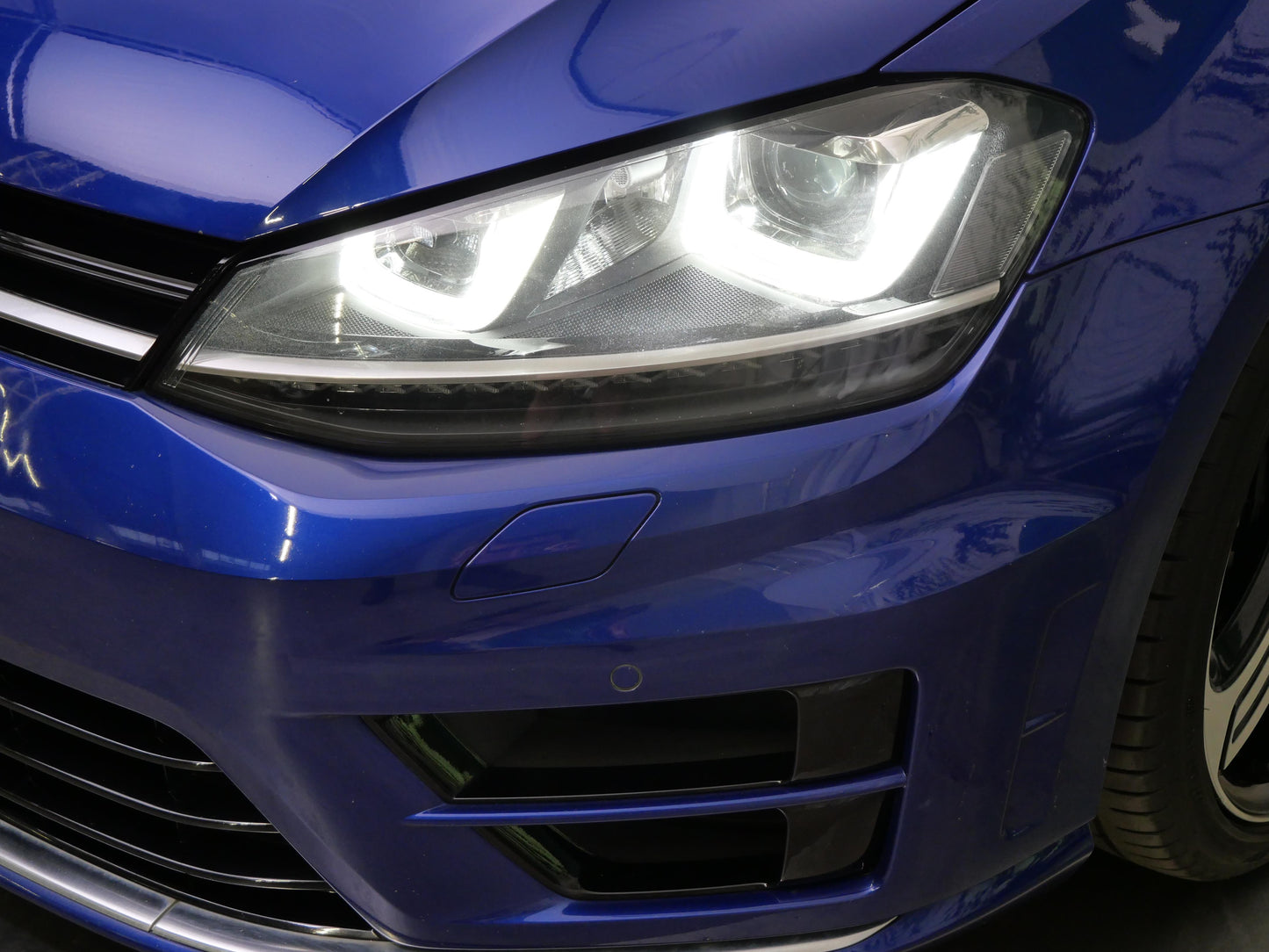 Volkswagen Golf 2.0 TSI 221 kW "R" 4Motion