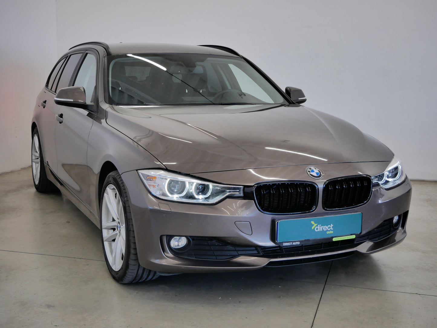 BMW Řada 3 318d 105 kW xDrive Touring