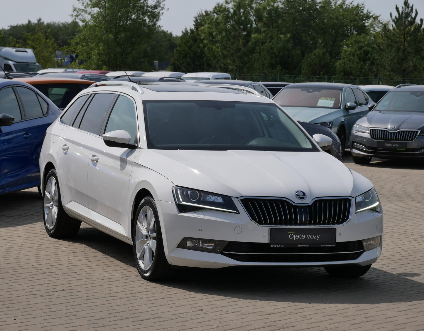 Škoda Superb 2.0 TDI 110 kW STYLE