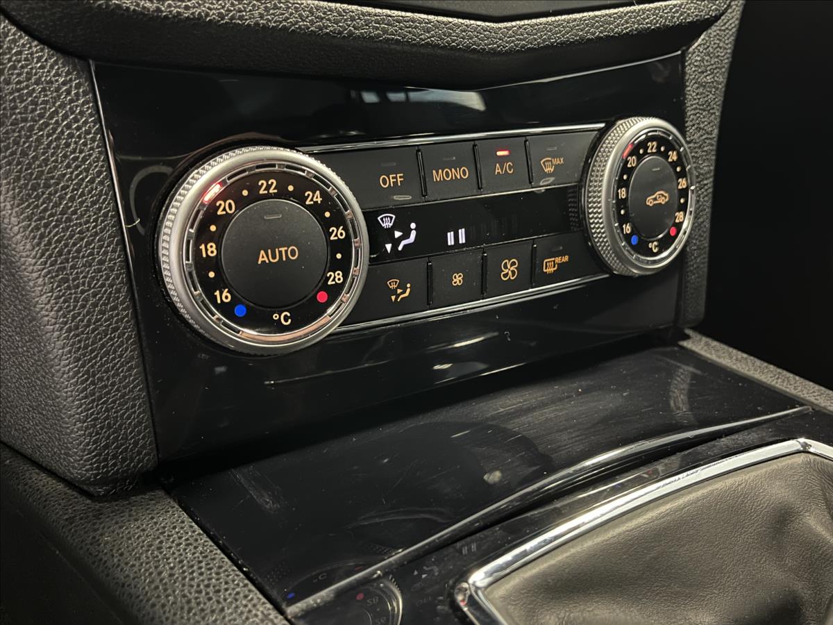 Mercedes-Benz Třídy C 200 Kompressor