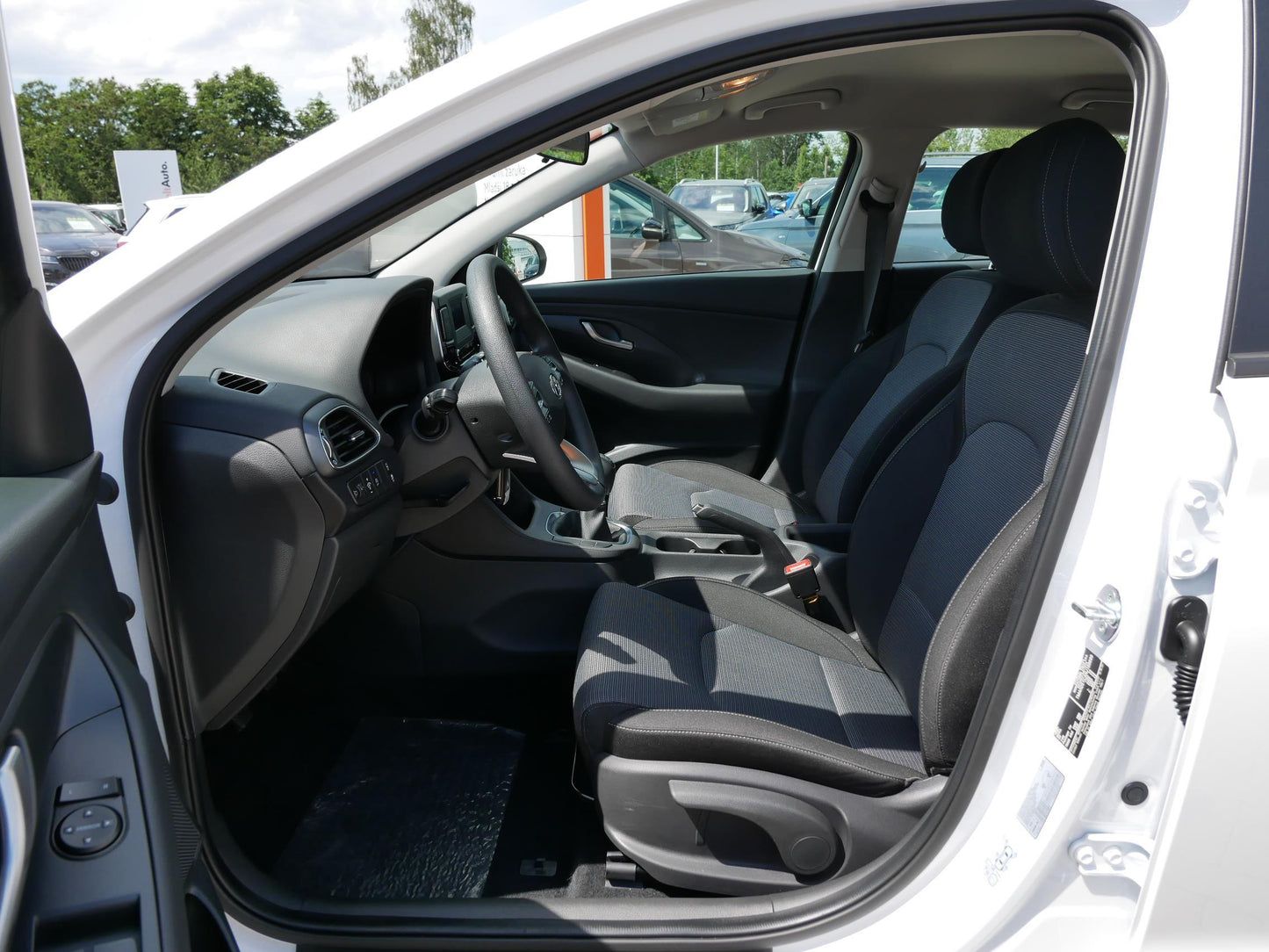 Hyundai i30 1.5 CVVT 81 kW Start +