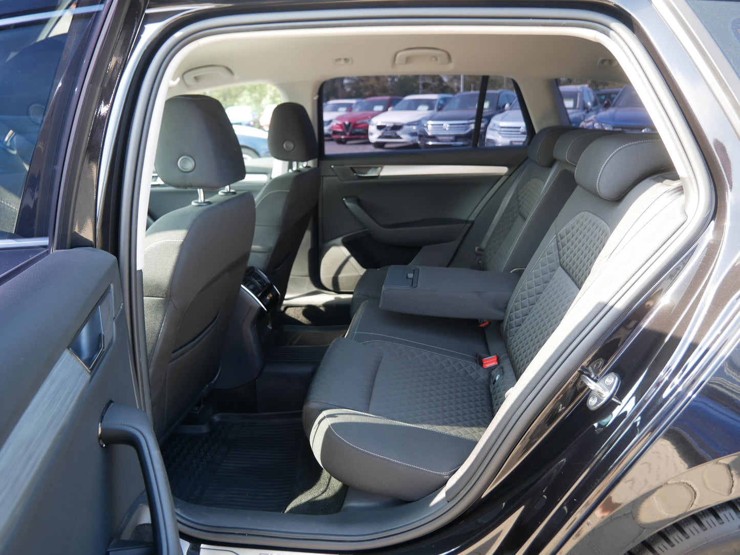 Škoda Superb 2.0 TDI 110 kW Ambition Plus