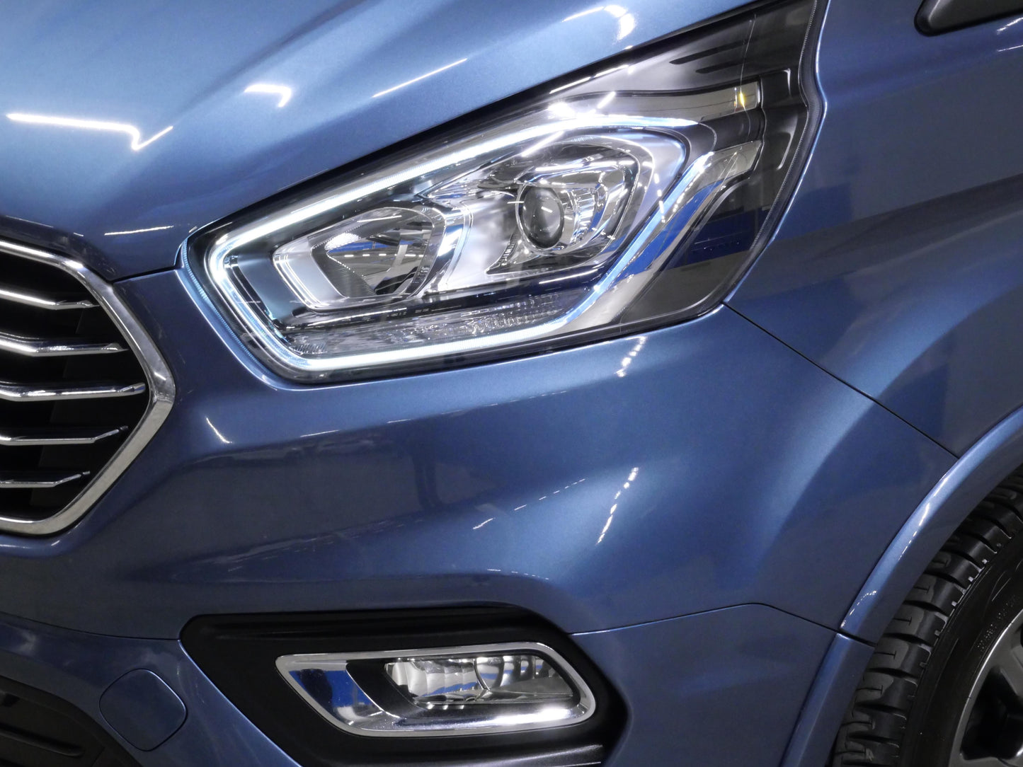 Ford Tourneo Custom 2.0 TDCI 125 kW L2 Titanium