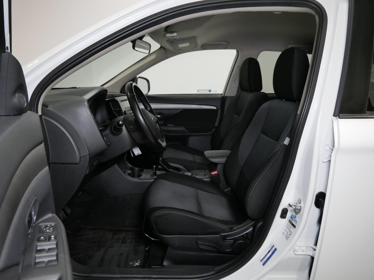 Mitsubishi Outlander 2.2 DI-D 110 kW Intense