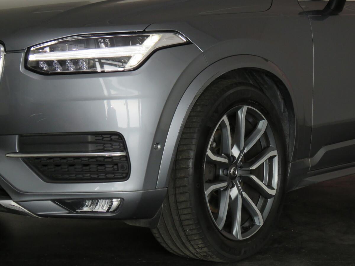 Volvo XC90 D5 AWD MOMENTUM