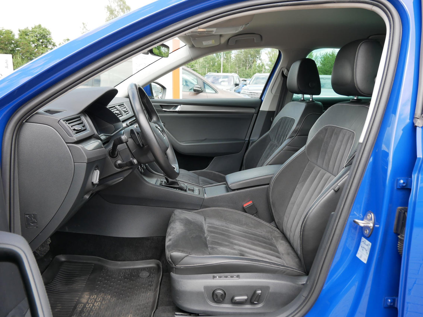 Škoda Superb 2.0 TDI 147 kW Style Plus