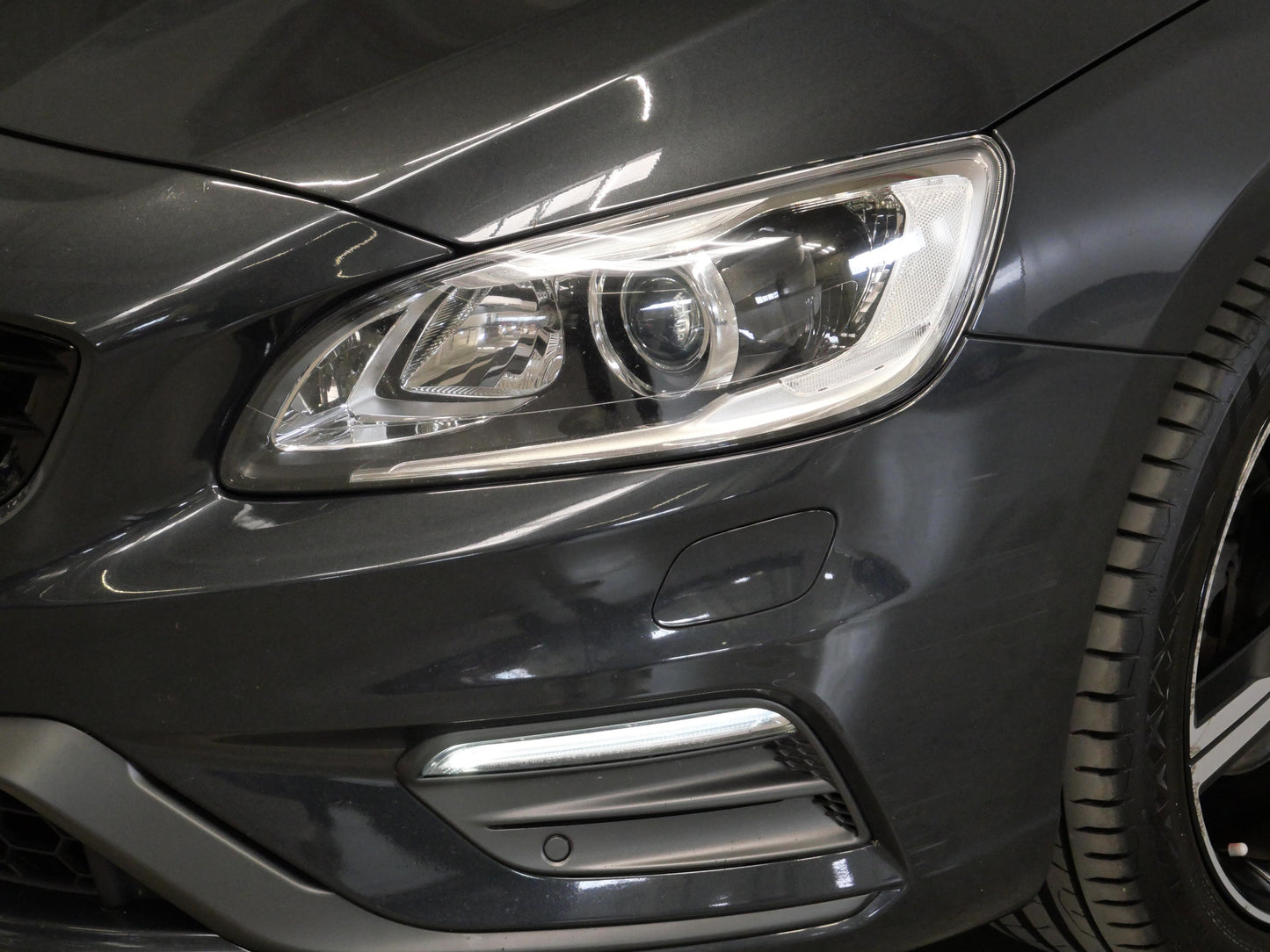 Volvo V60 2.0 D3 110 kW R-Design