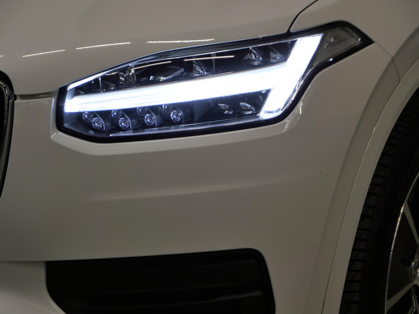 Volvo XC90 2.0 B5 173 kW Momentum Pro