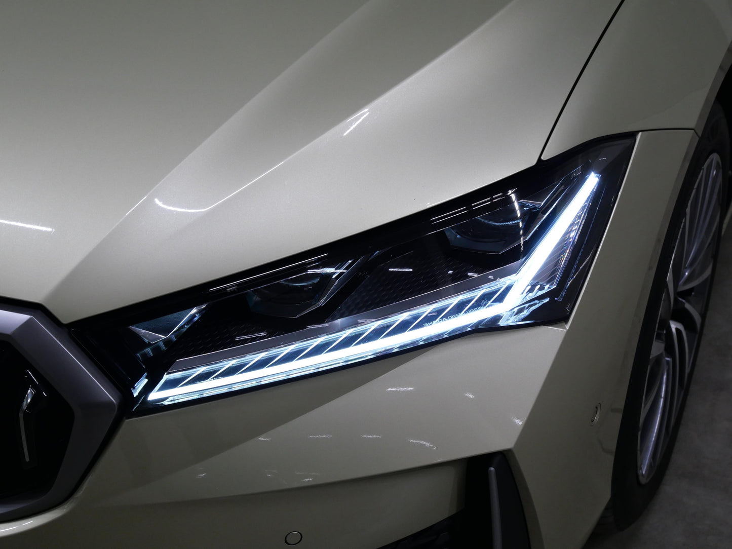 Škoda Superb 2.0 TDI 110 kW DSG L&K
