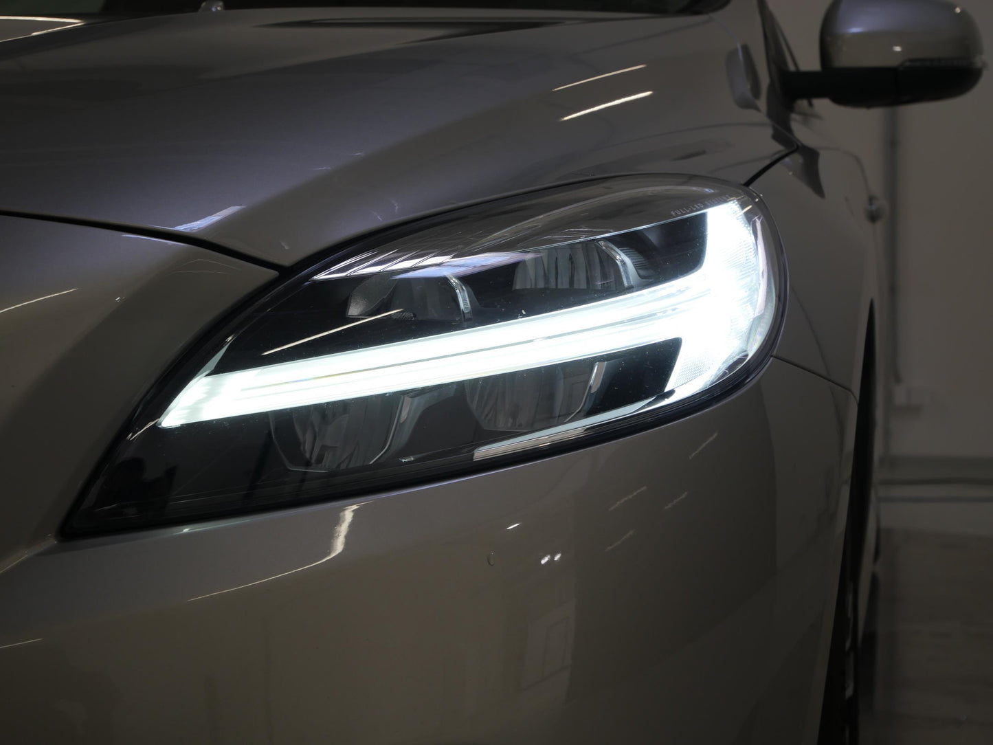 Volvo V40 D3 110 kW Momentum