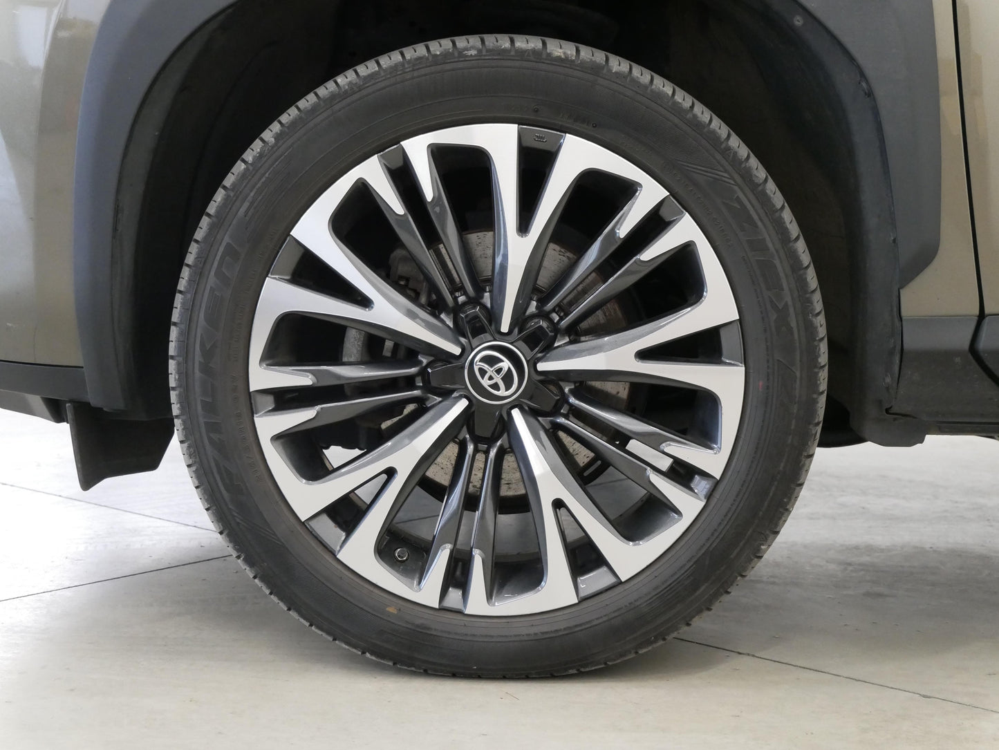 Toyota YARIS CROSS 1.5 HEV 68 kW e-CVT Executive