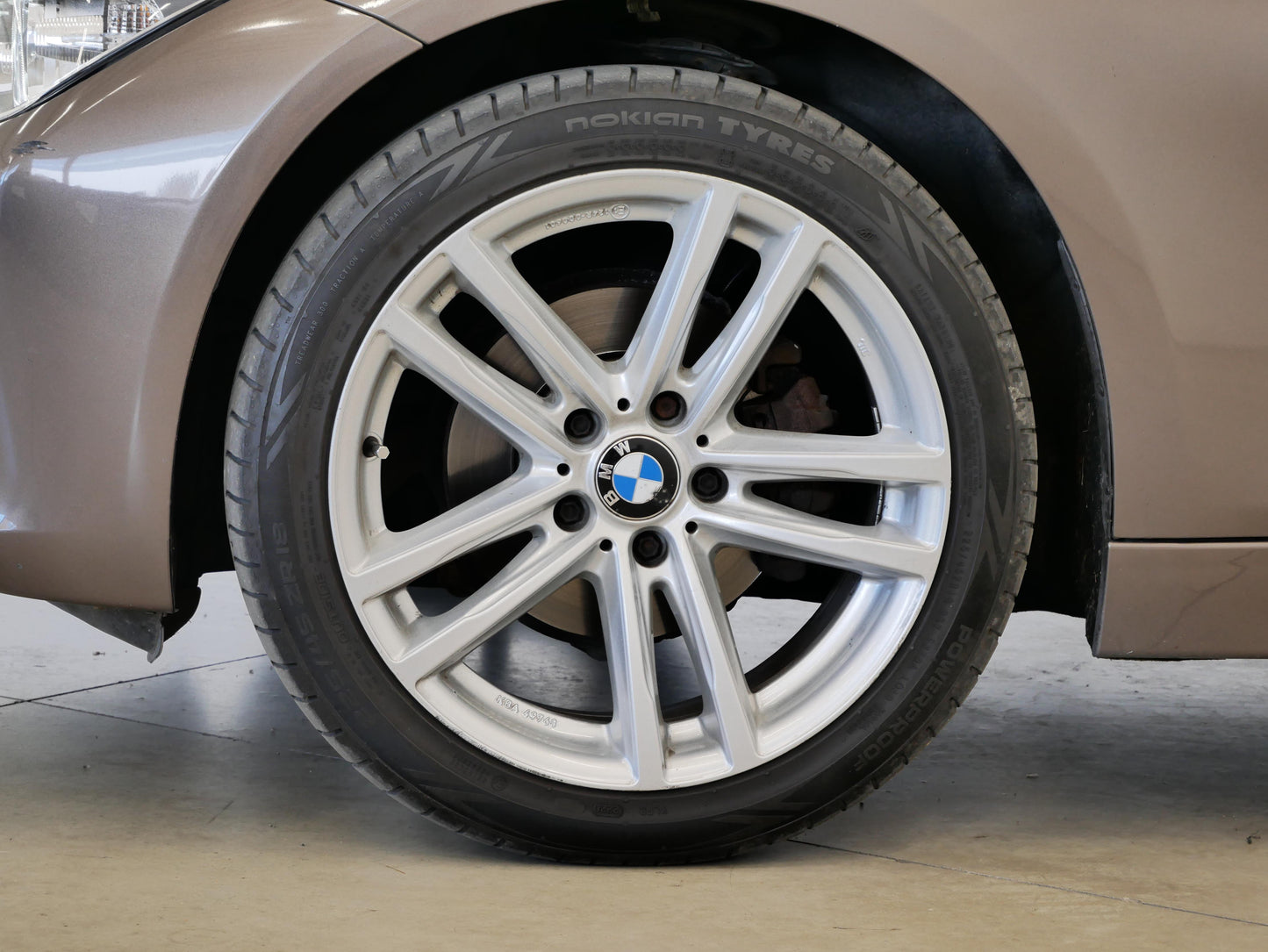 BMW Řada 3 318d 105 kW xDrive Touring