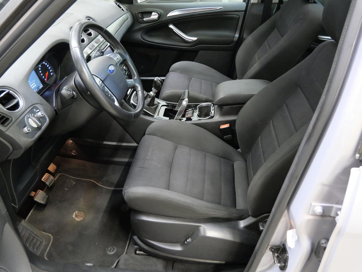 Ford S-MAX 2,0 TDCI 120 kW Titanium