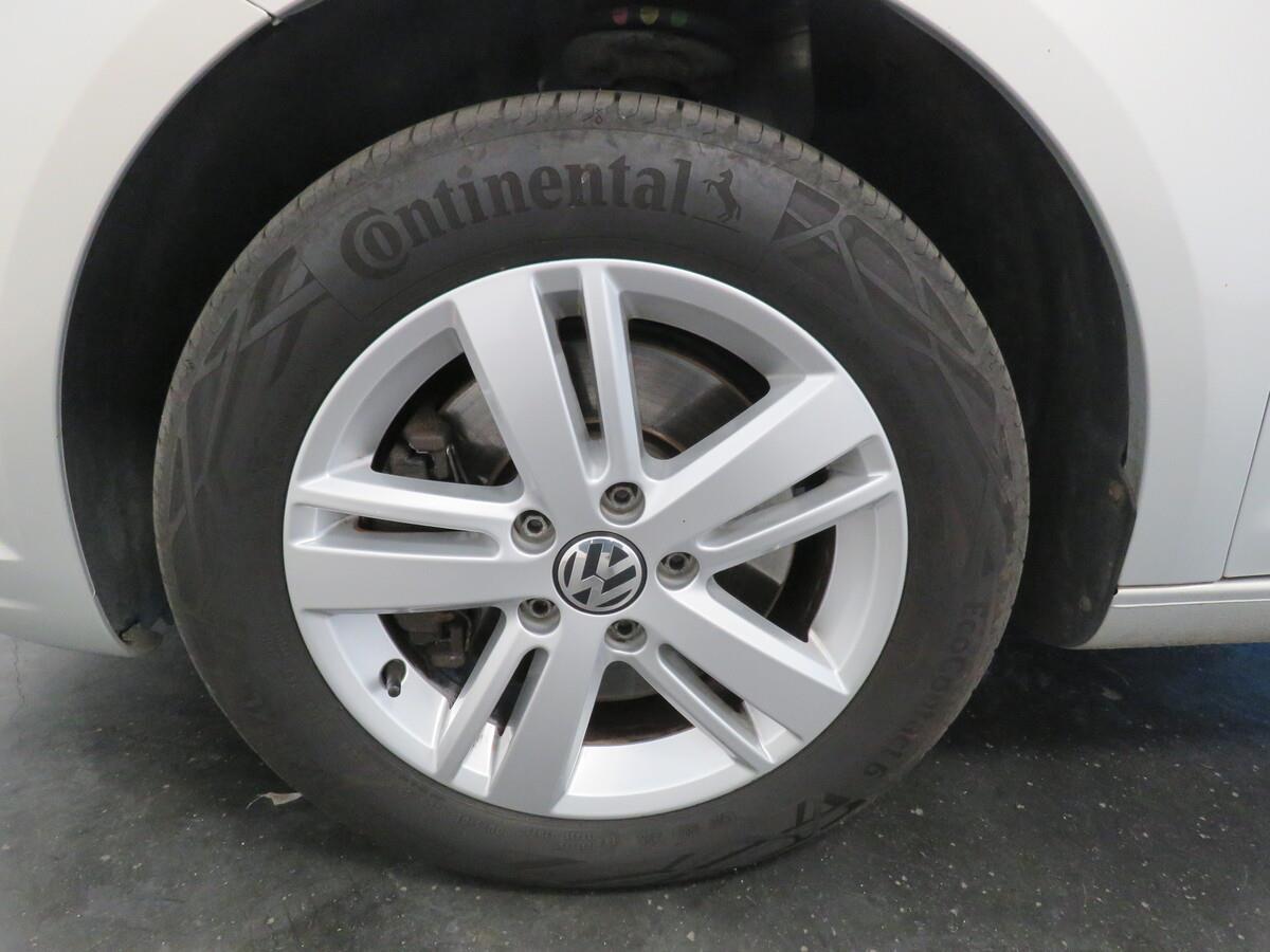 Volkswagen Touran 2.0 TDi 103 kW MATCH