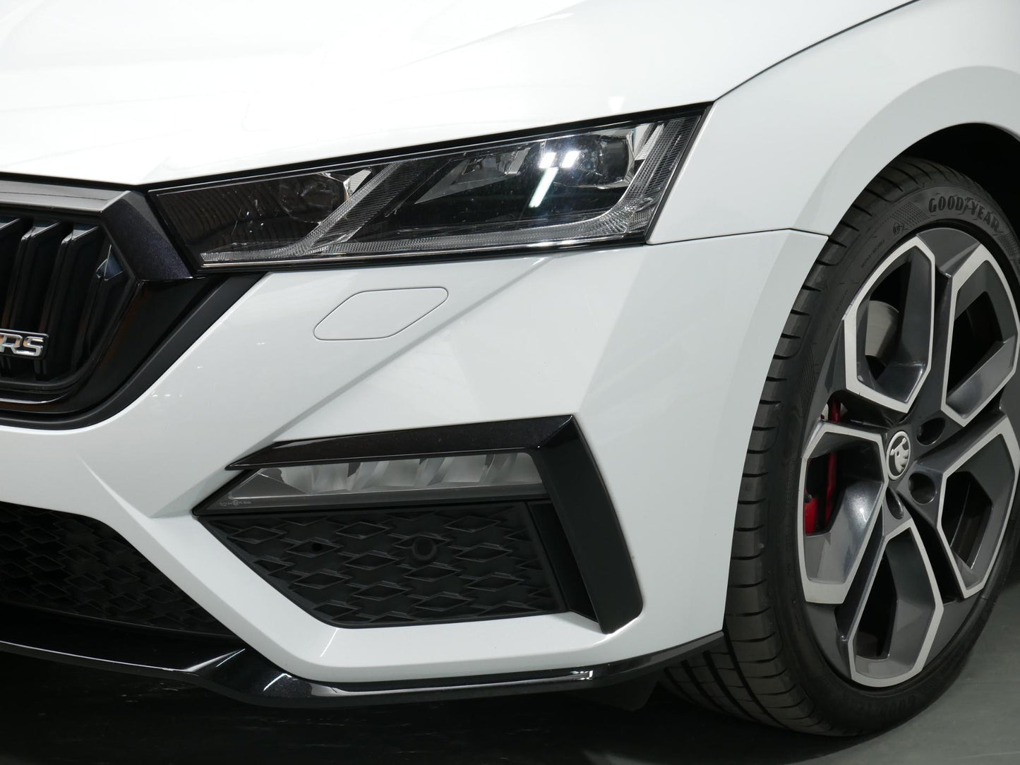 Škoda Octavia RS RS 2.0 TSI/180kW/DSG/TAŽNÉ/LED.MATRIX/NAVI/KAMERA/