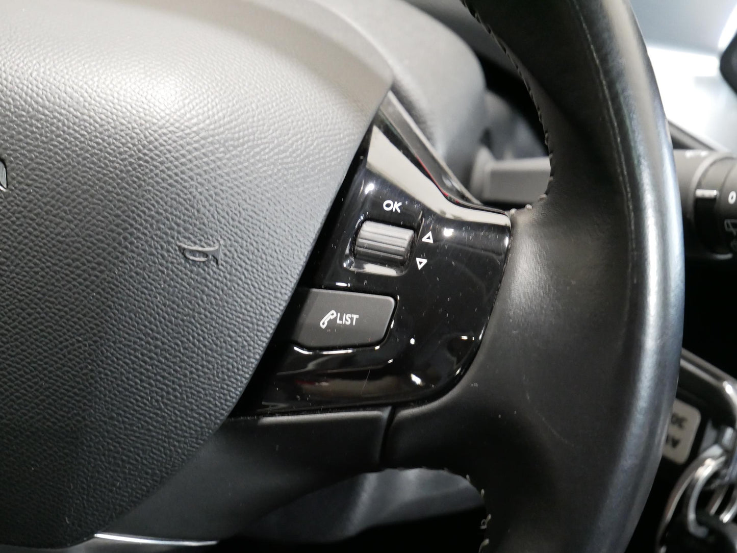 Peugeot 308 2.0 HDI 110 kW Allure