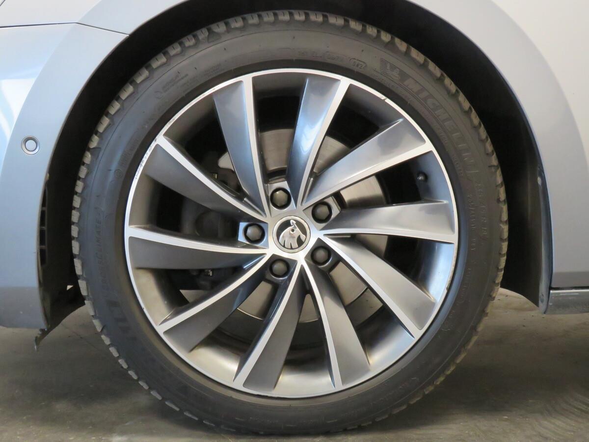 Škoda Superb 2.0 TDI 140 kW L&K