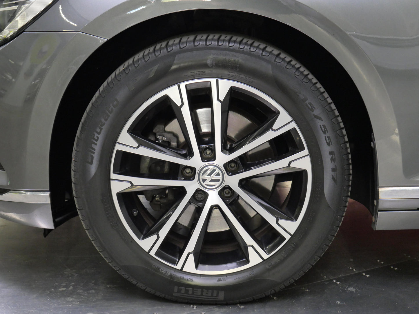 Volkswagen Passat 2.0 TDI 140 kW Comfortline